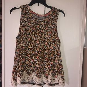 Flower Patterned Lace Bottom Tank Top